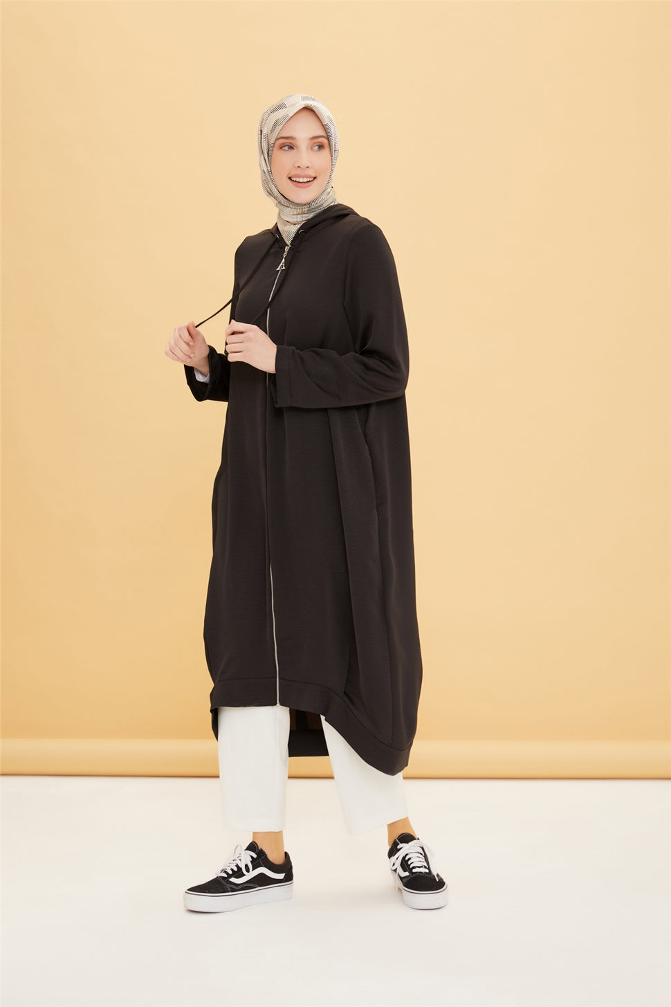 Armine Cape mit Saumband & Kapuze 7602